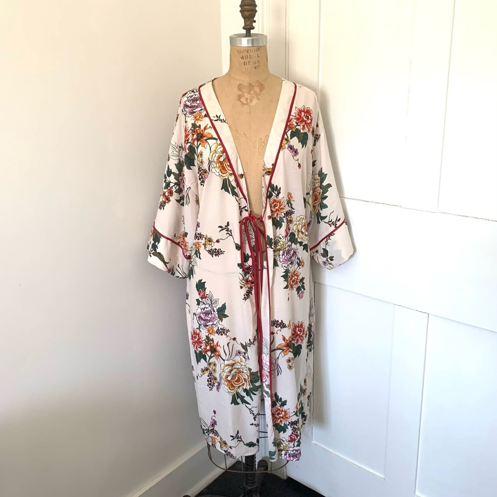 Haute Monde LA Kimono Floral L